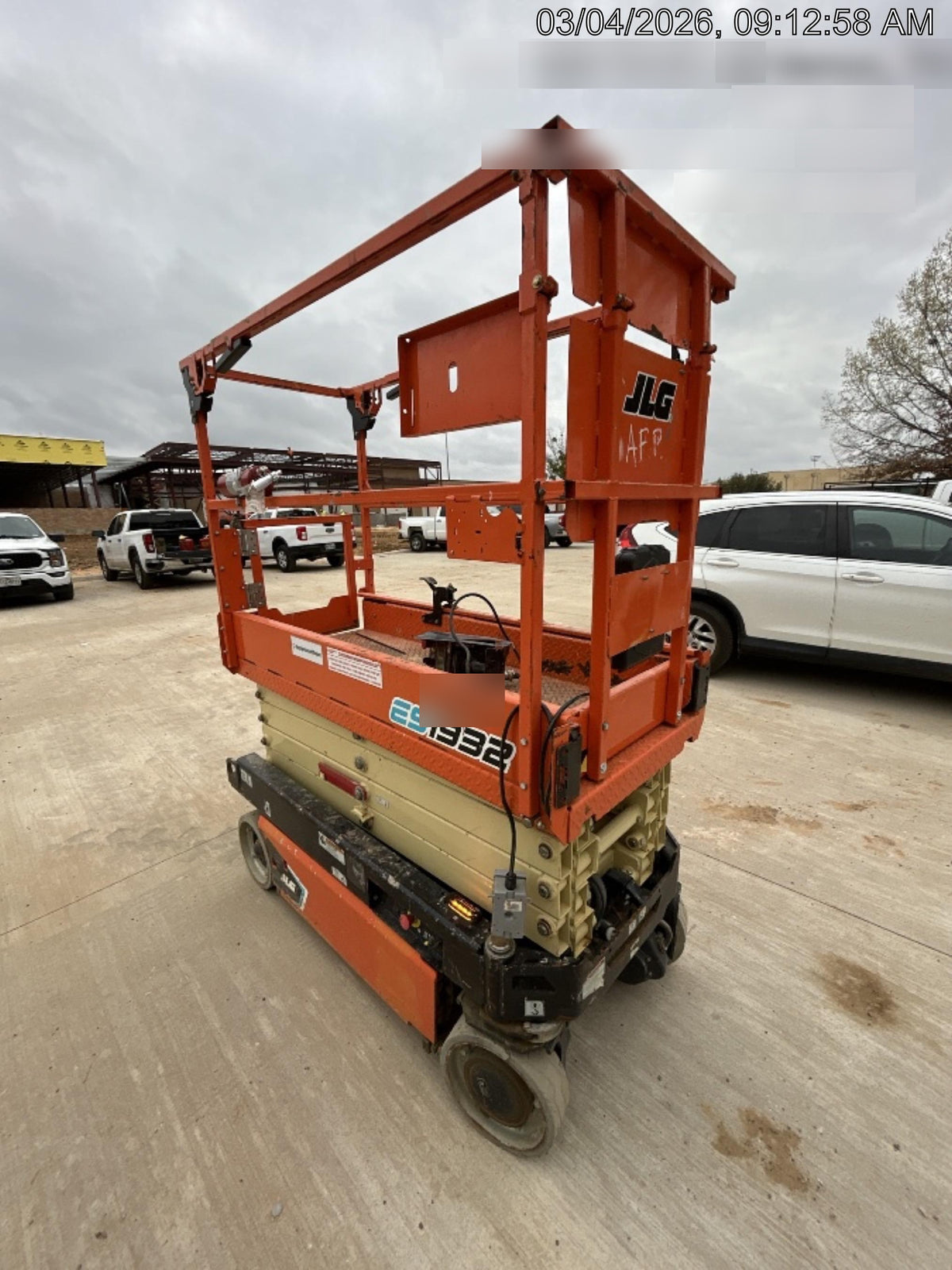 2021 JLG ES1932