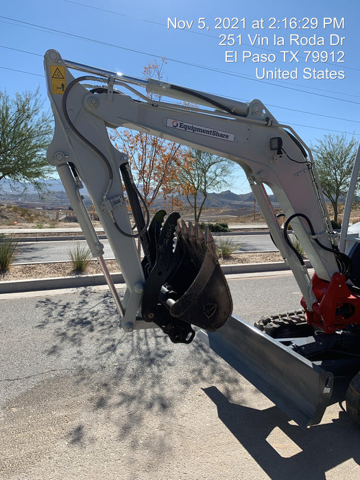 2021 TAKEUCHI TB235-2R