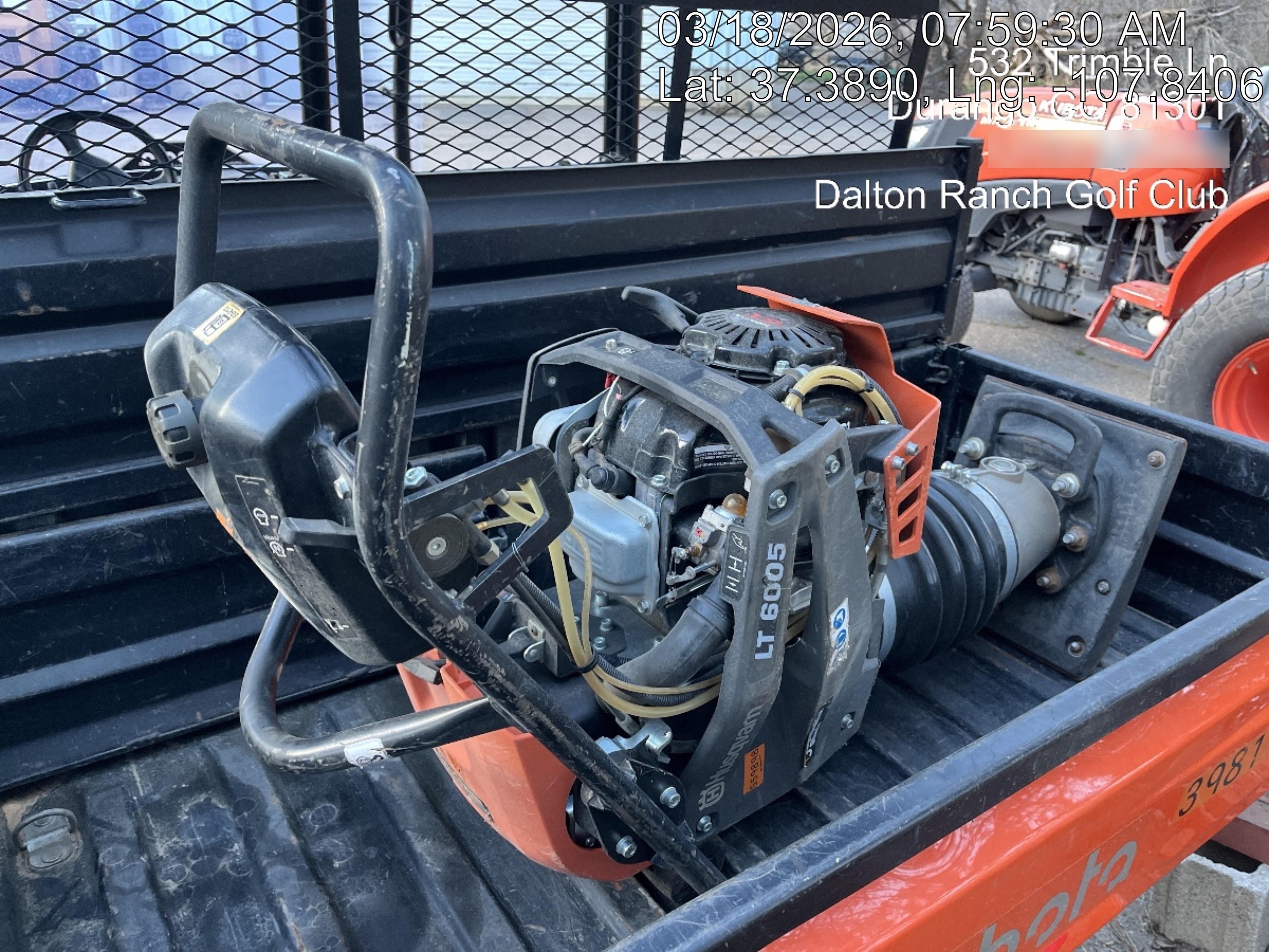 2025 HUSQVARNA LT6005