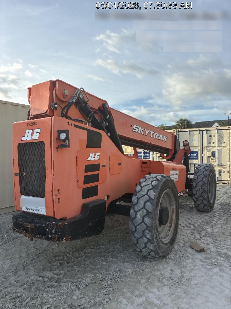 2019 SKYTRAK 8042