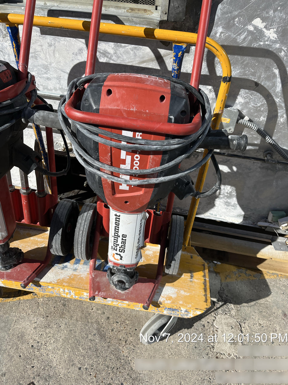 2020 HILTI TE 3000-AVR