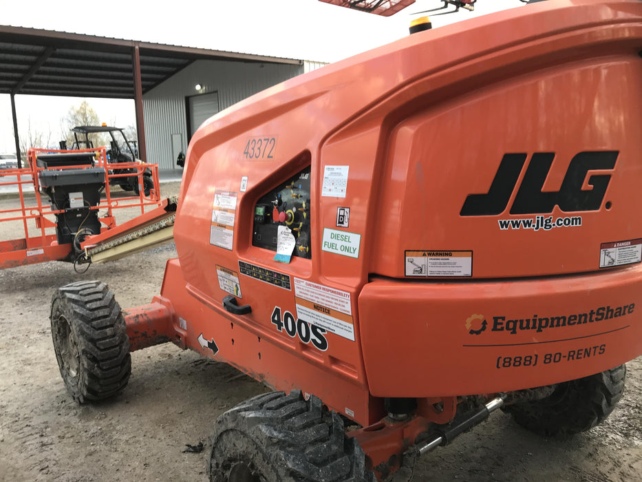 2019 JLG 400S