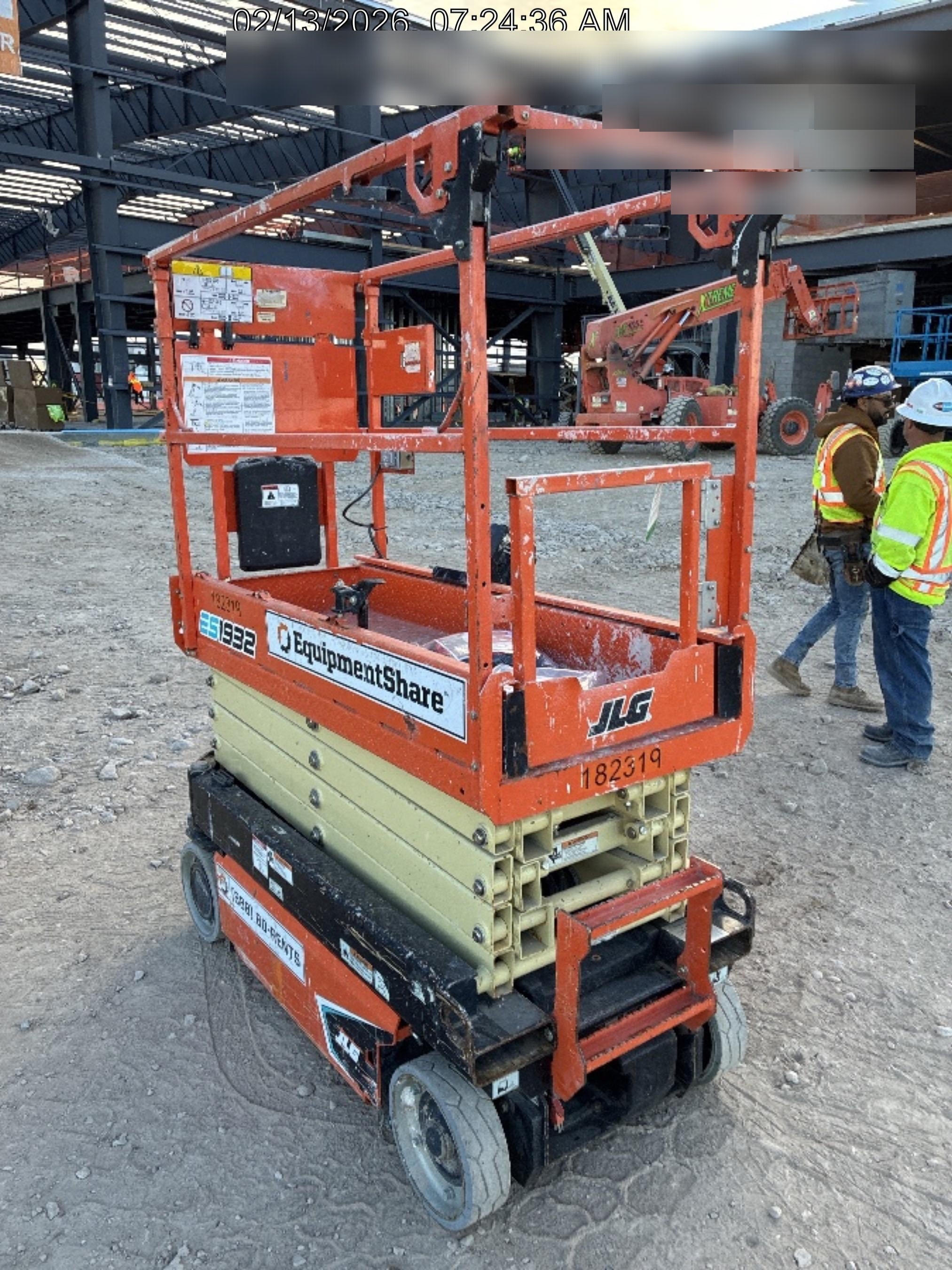 2021 JLG ES1932