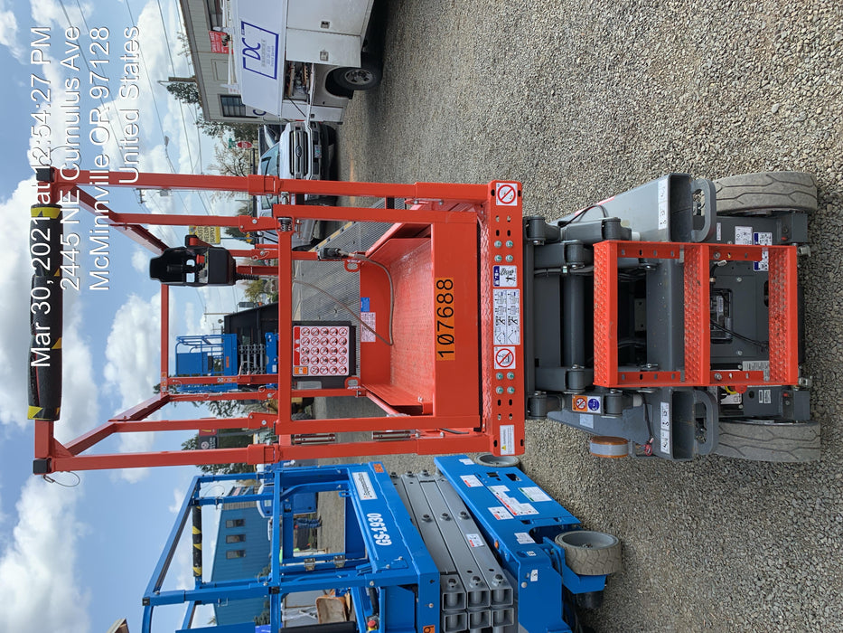 2020 Skyjack SJIII-3219 Solid NM Tires, Half height spring hinged entry gate, Dual Beacons, 800W Inverter