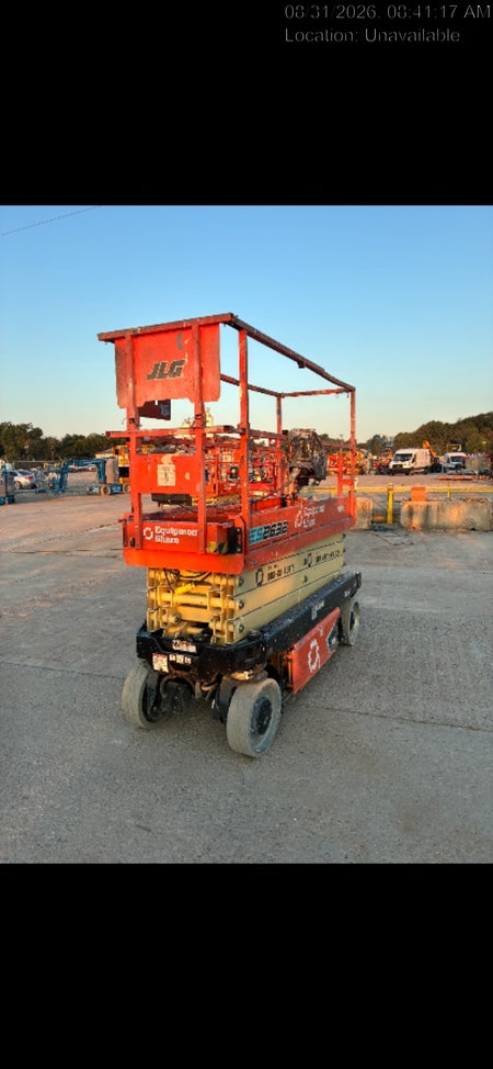 2023 JLG ES2632