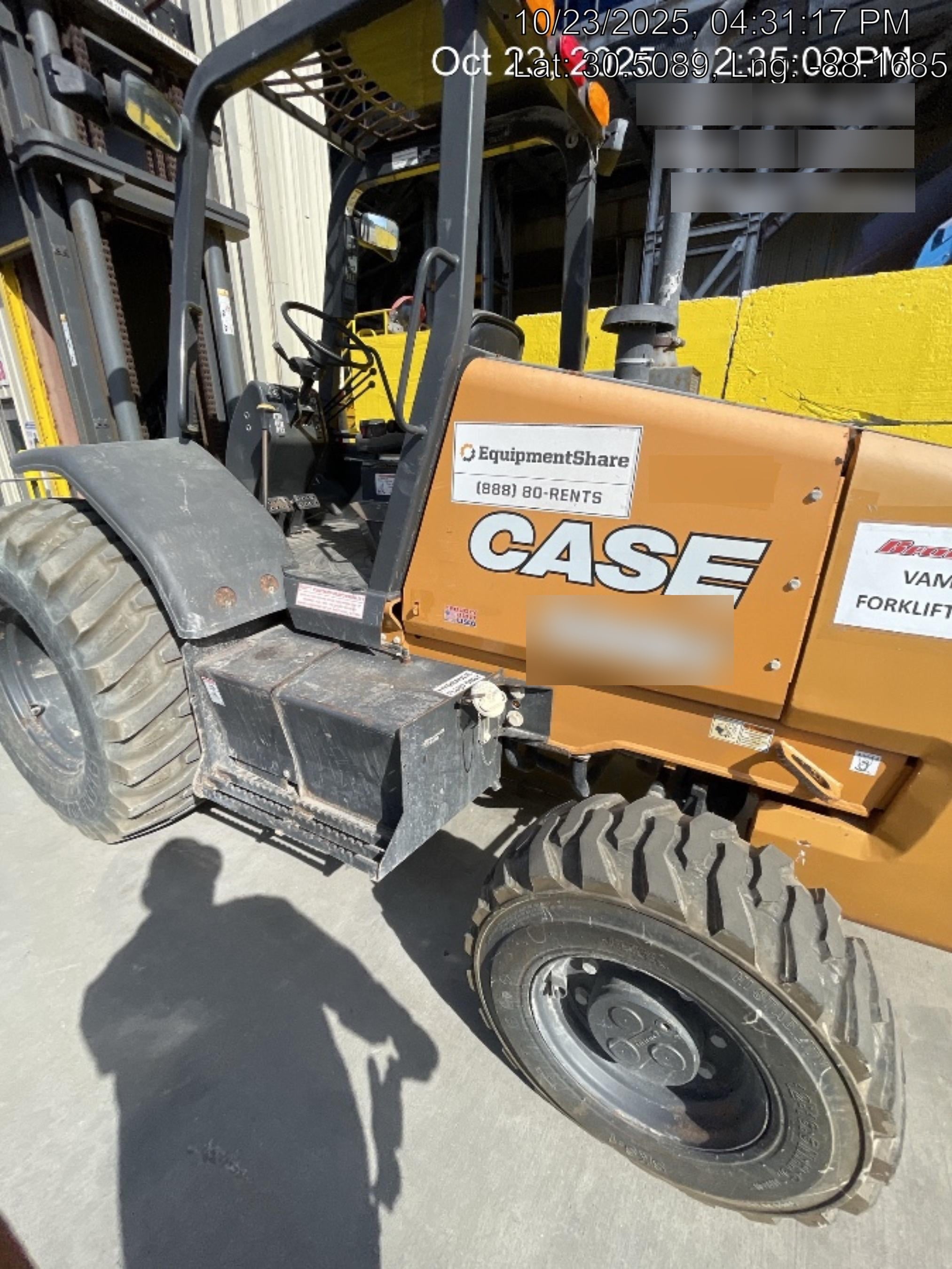 2019 CASE 588H