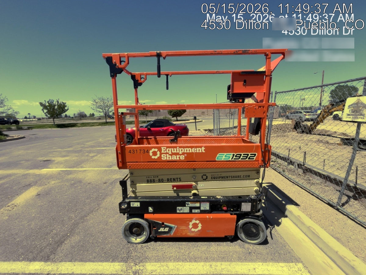2024 JLG ES1932