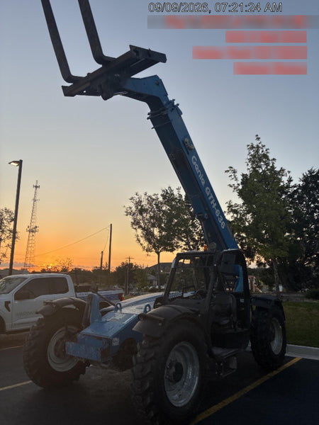 2018 Genie GTH-636 Genie GTH-636 w/Open ROPS, FF Tires, Work Light/Beacon, 48" Carriage and Forks