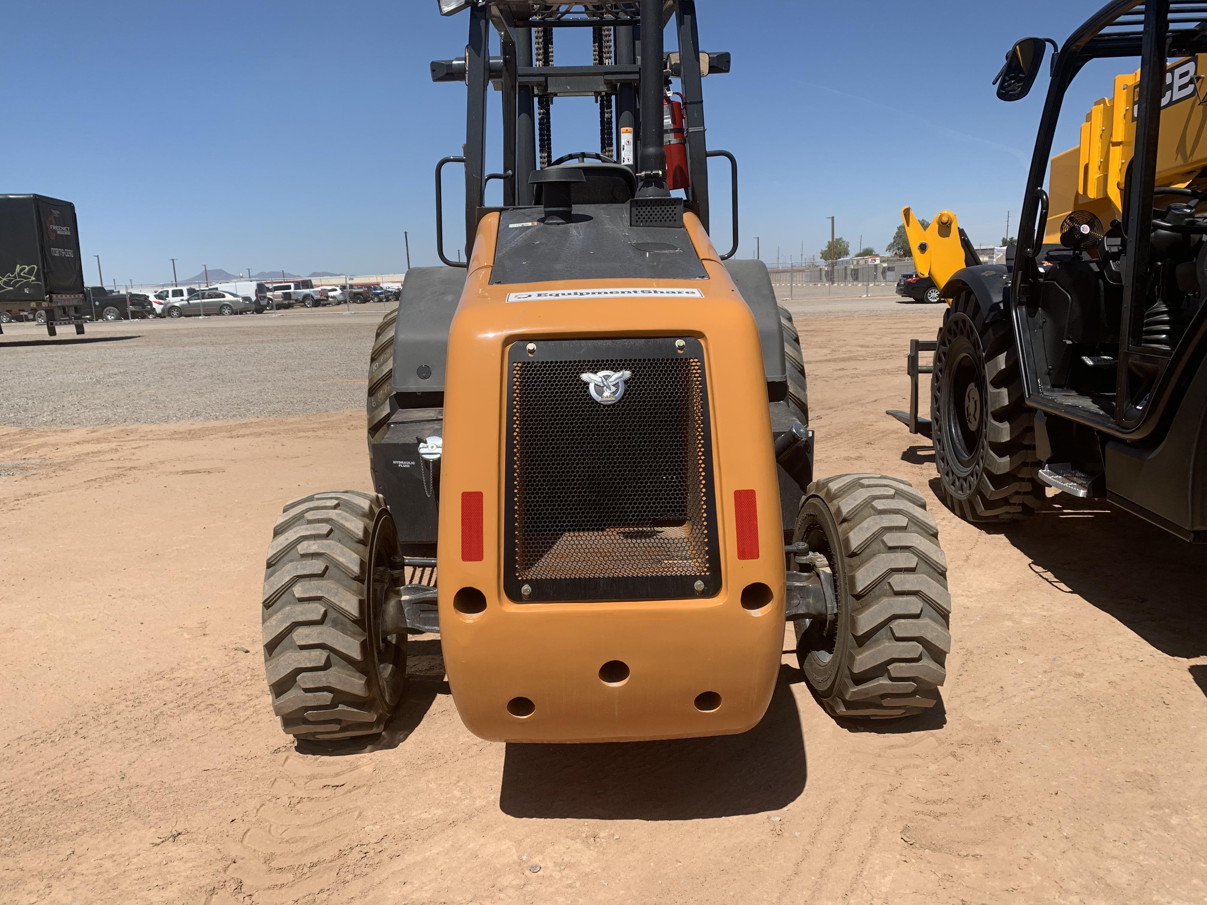 2019 CASE 588H