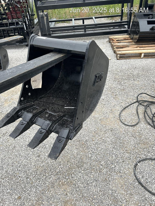 2025 TAG MANUFACTURING 18" HD Bucket - Tag