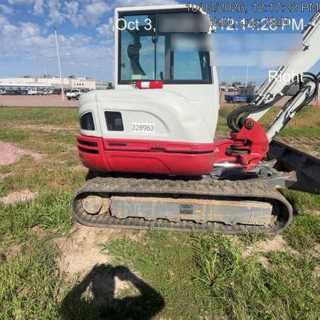 2023 TAKEUCHI TB250-2CR
