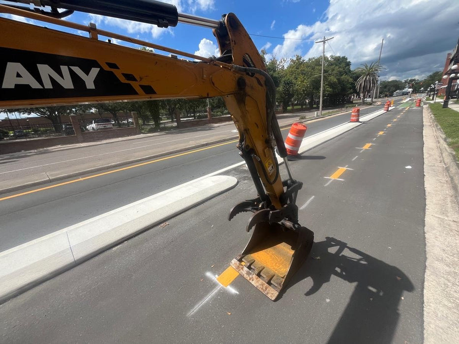 2018 Case 580N STANDARD HOE, ROPS, PILOT CONTROLS, AUX HYD