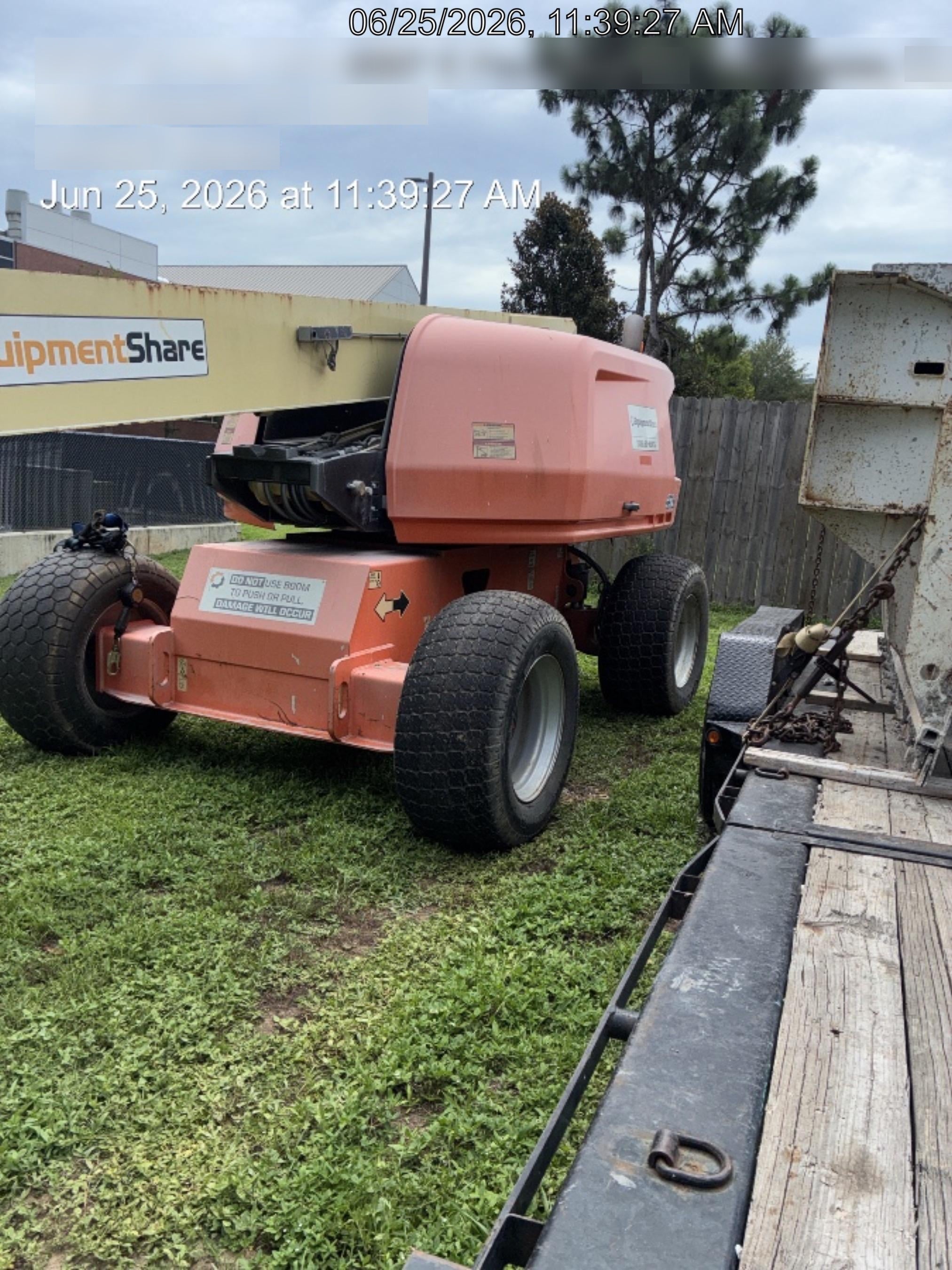 2019 JLG 660SJ