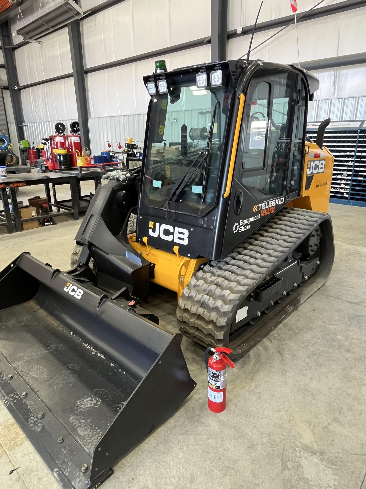 2026 JCB 3TS-8T