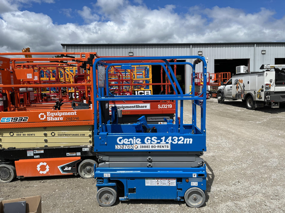 2023 GENIE GS-1432
