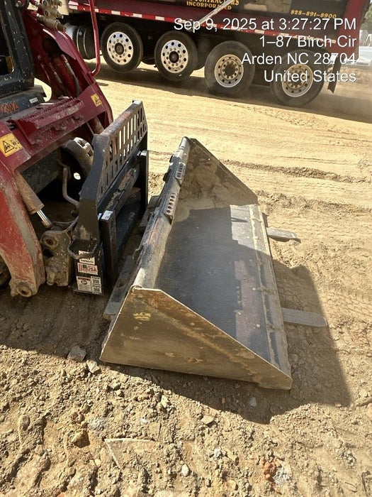 2025 JOHN DEERE 48" Pallet Forks - John Deere