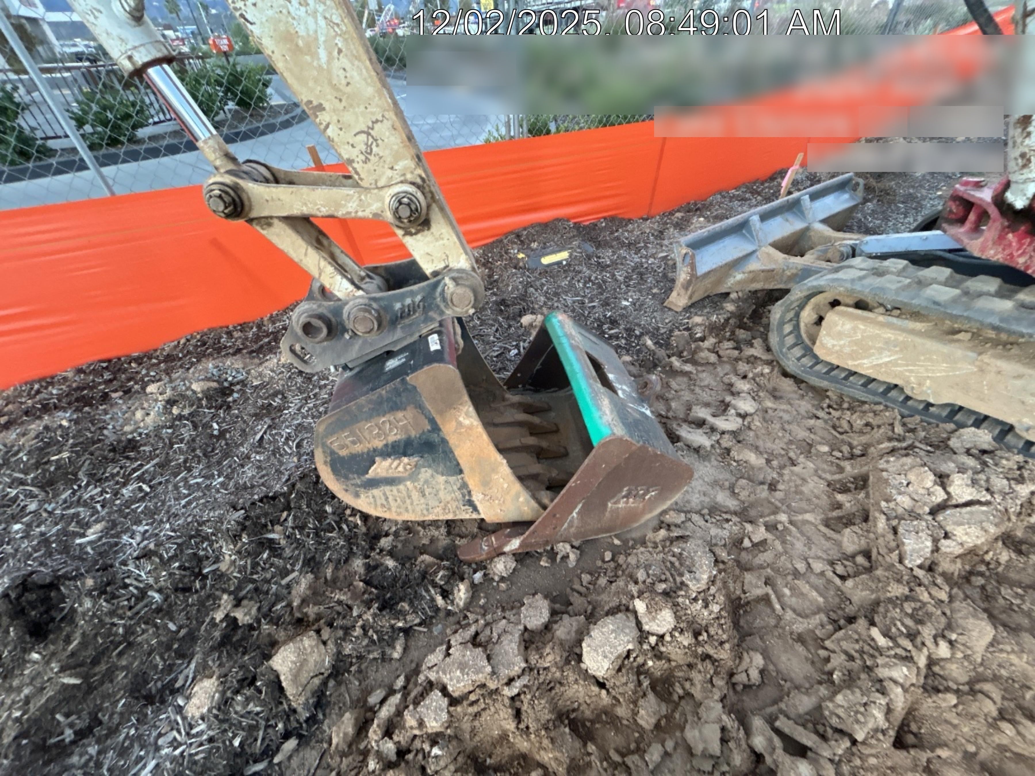 2025 TAKEUCHI 24" Bucket Takeuchi