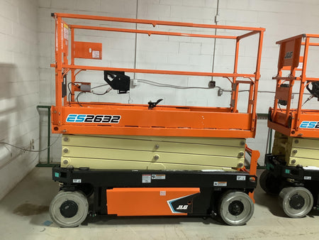 2022 JLG ES2632