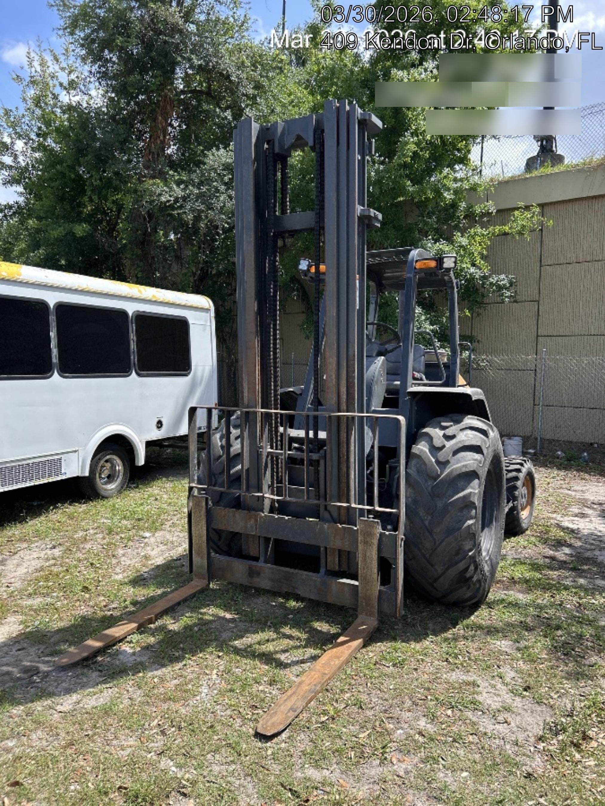 2023 CASE 588H