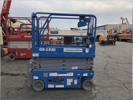 2019 Genie GS-1930 Half Height Swing Gate, 800W Inverter