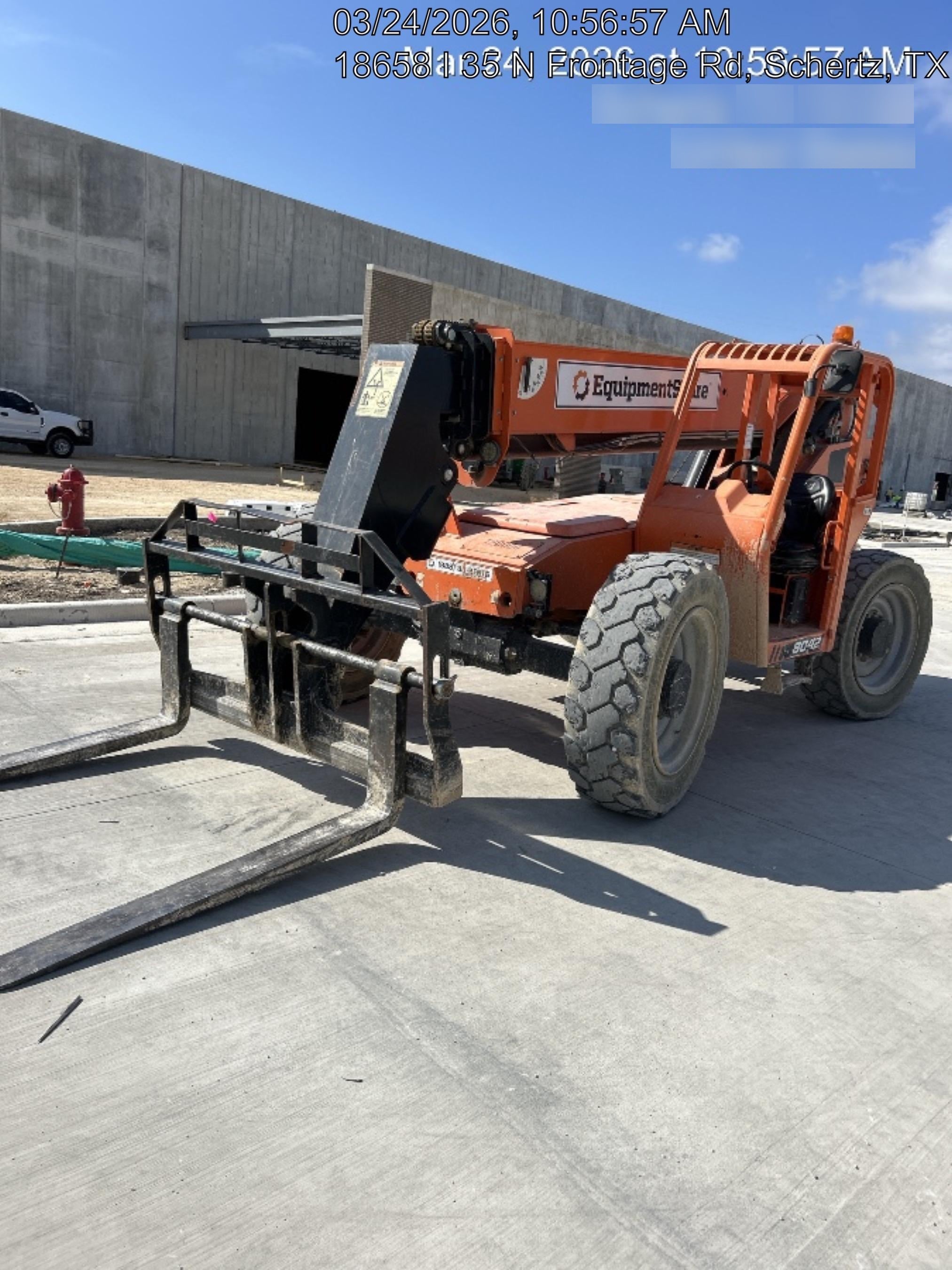 2021 SKYTRAK 8042