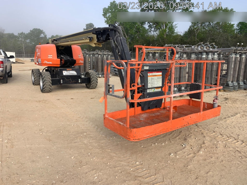 2023 JLG 660SJ