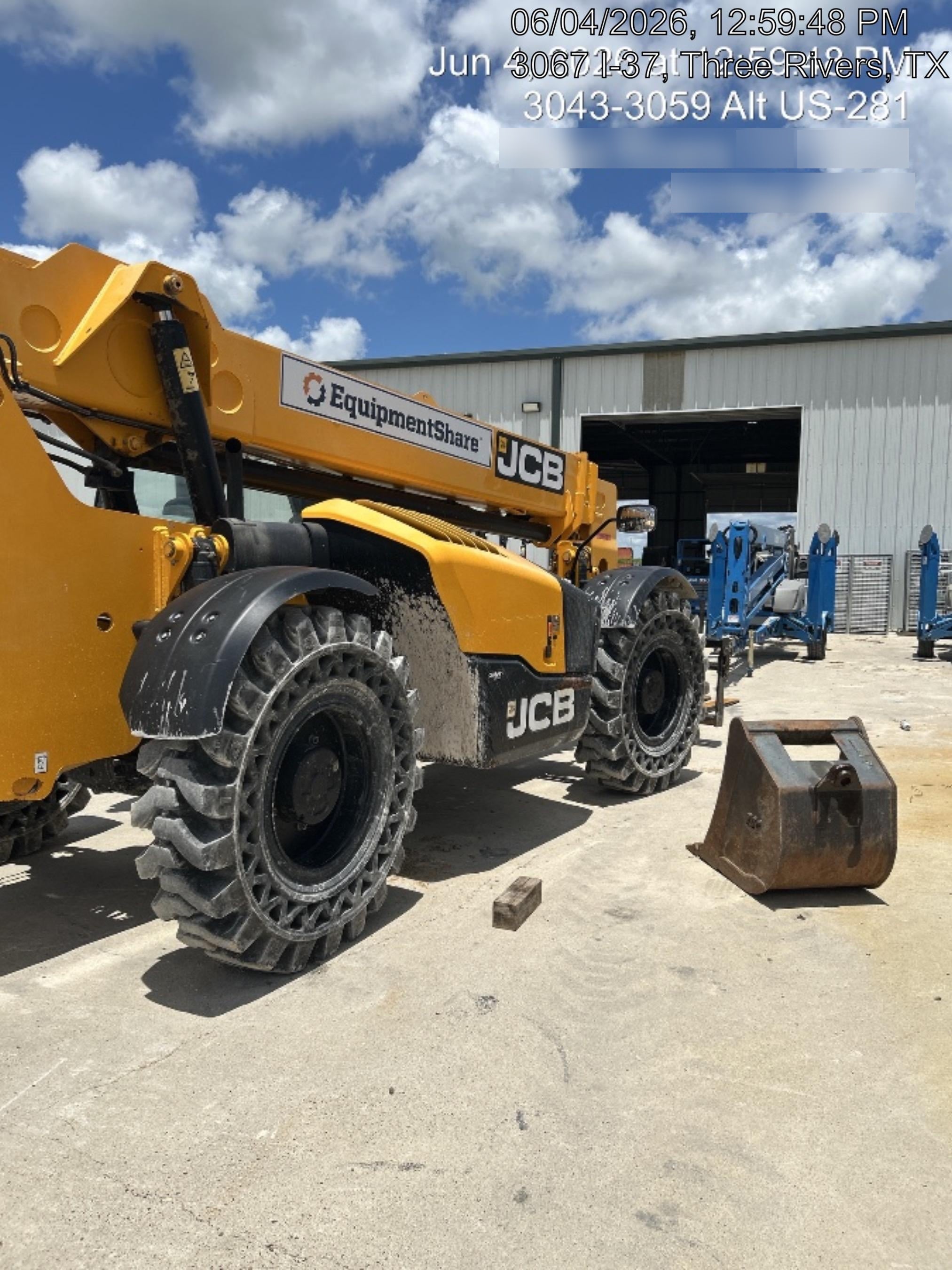 2023 JCB 509-42