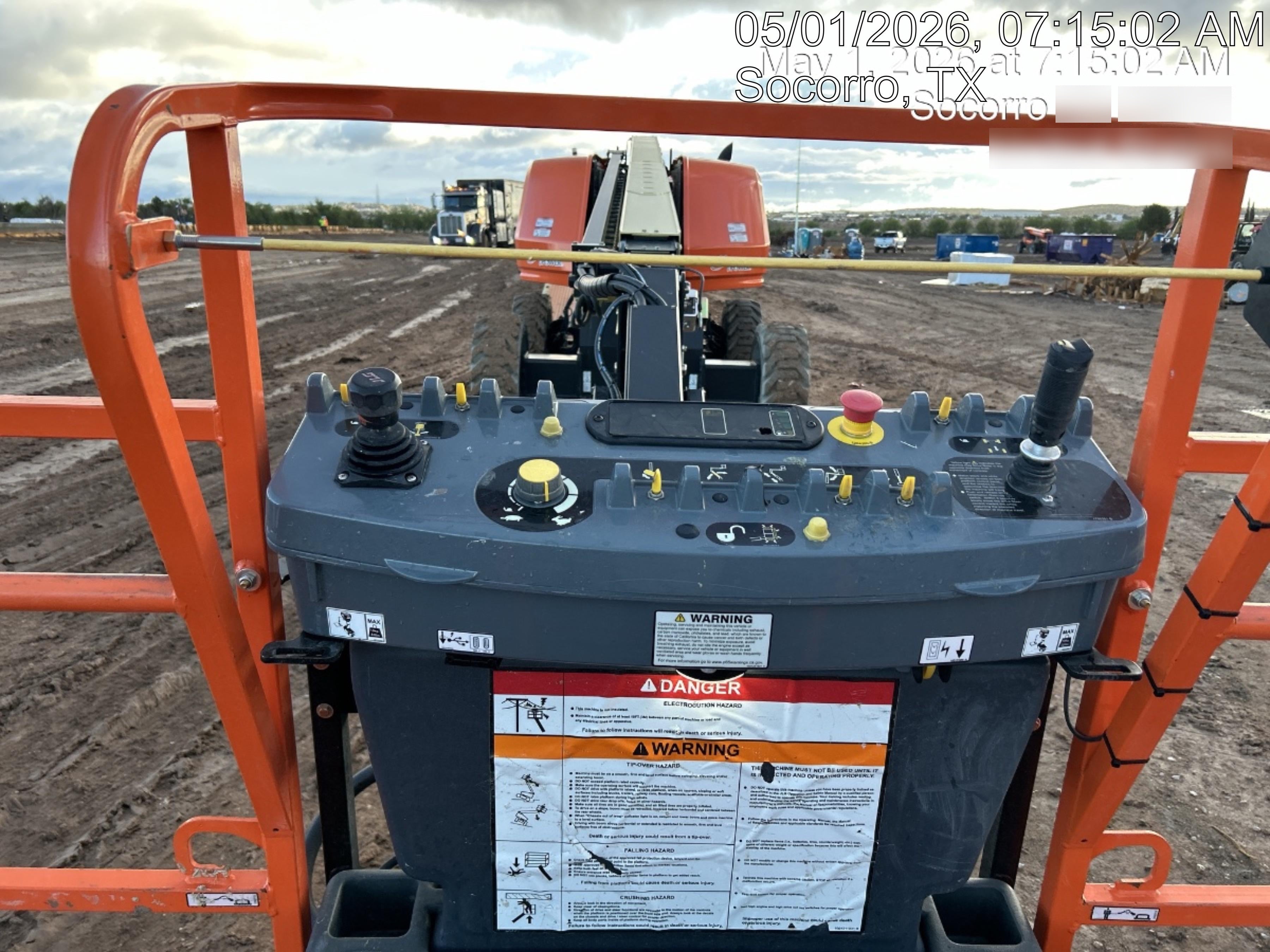 2025 JLG 660SJ