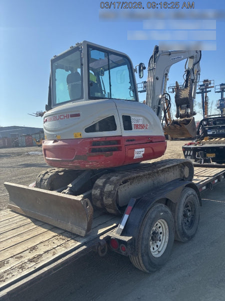 2023 TAKEUCHI TB250-2CR