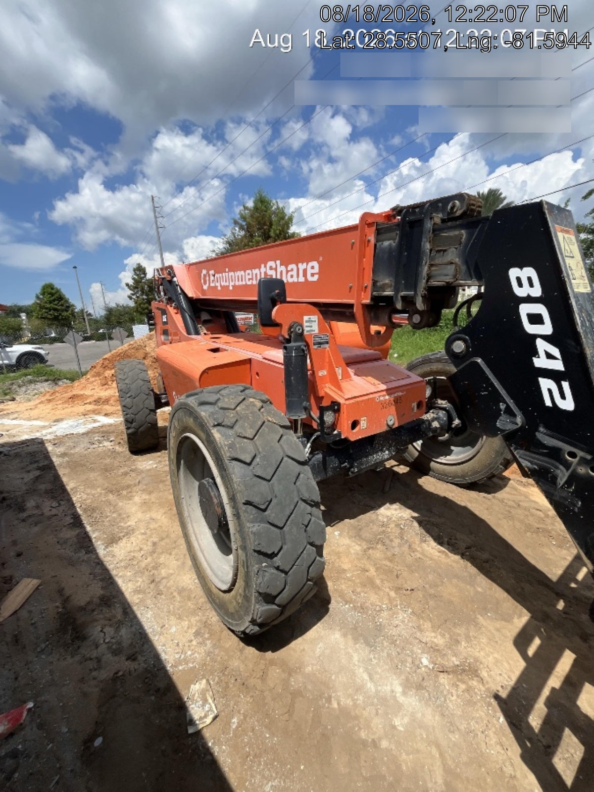 2023 SKYTRAK 8042