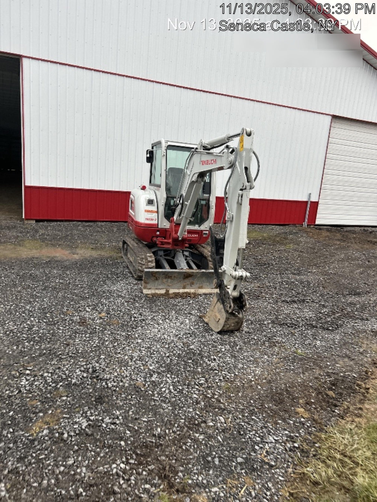 2025 TAKEUCHI TB235-2CR