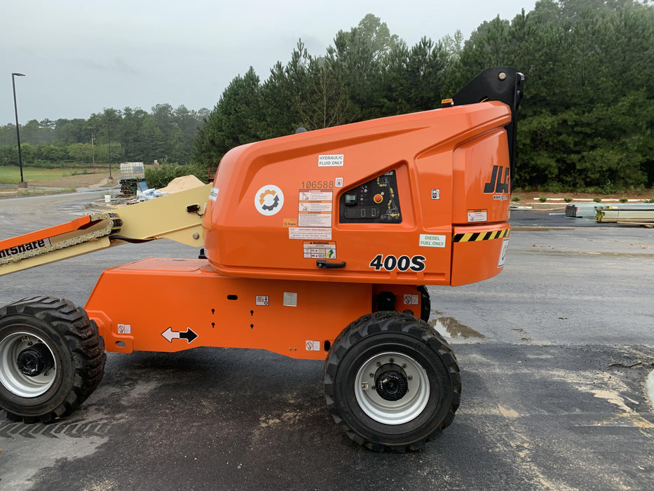 2020 JLG 400S Deutz Diesel, 4wd, FF Tires, Inward Self Closing Gate, Tool Tray, Beacon, 7.5kW Generator