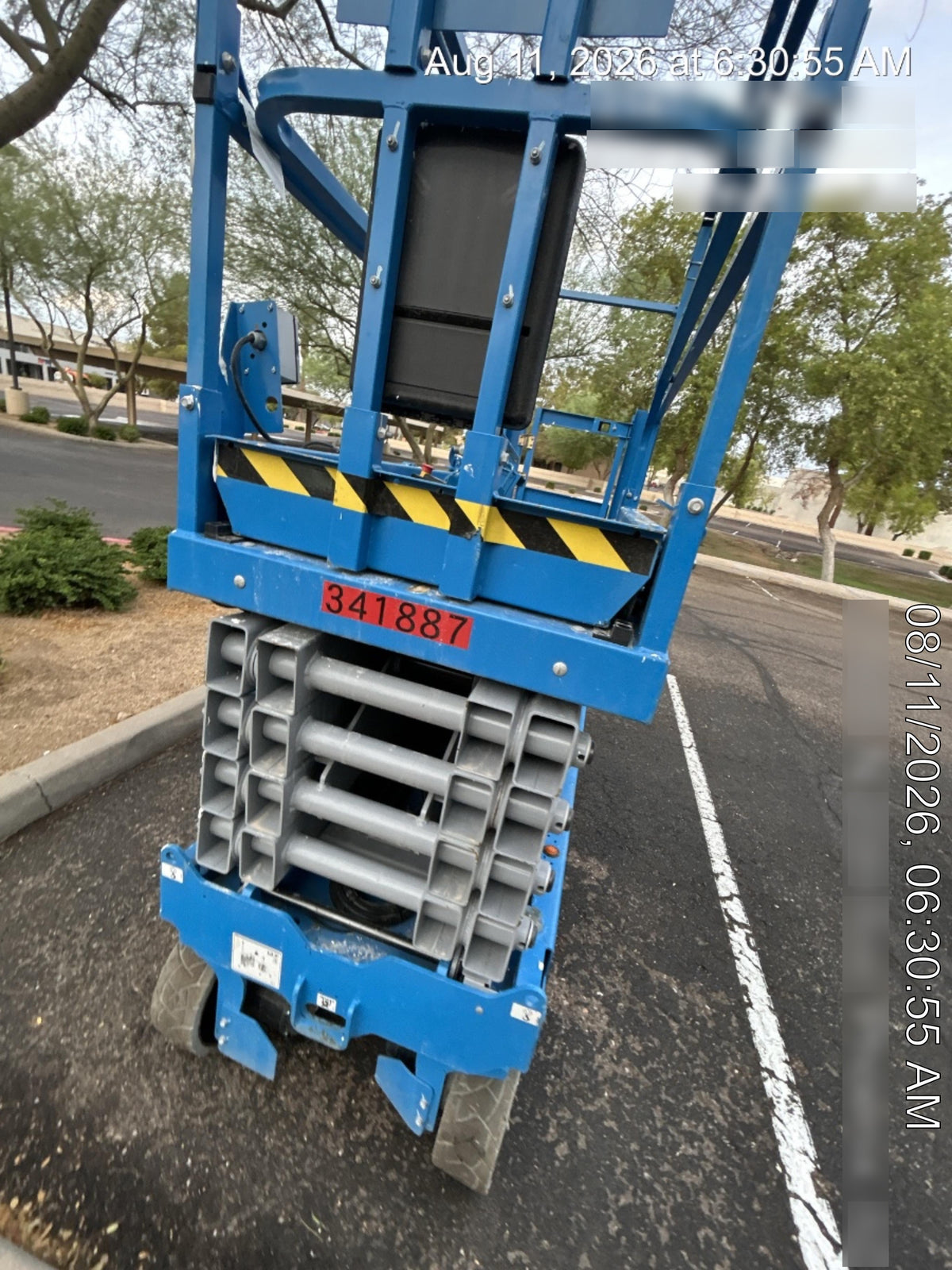 2023 GENIE GS-3232