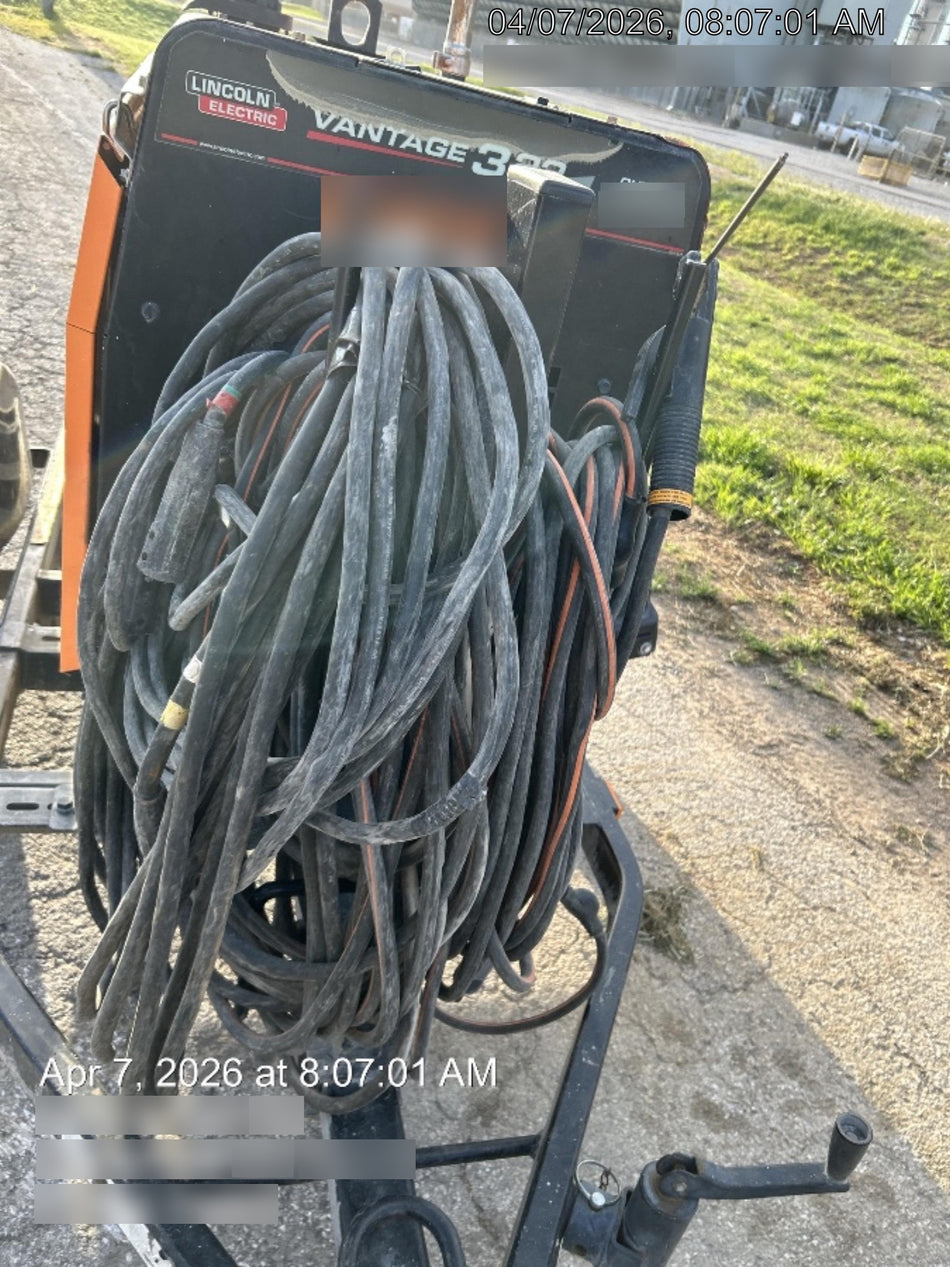 2021 Lincoln Electric Vantage 322 Vantage 322 Ready Pak 3 w/ Decals, ORANGE (includes trailer, cable rack, fender light kit) NO Telematics