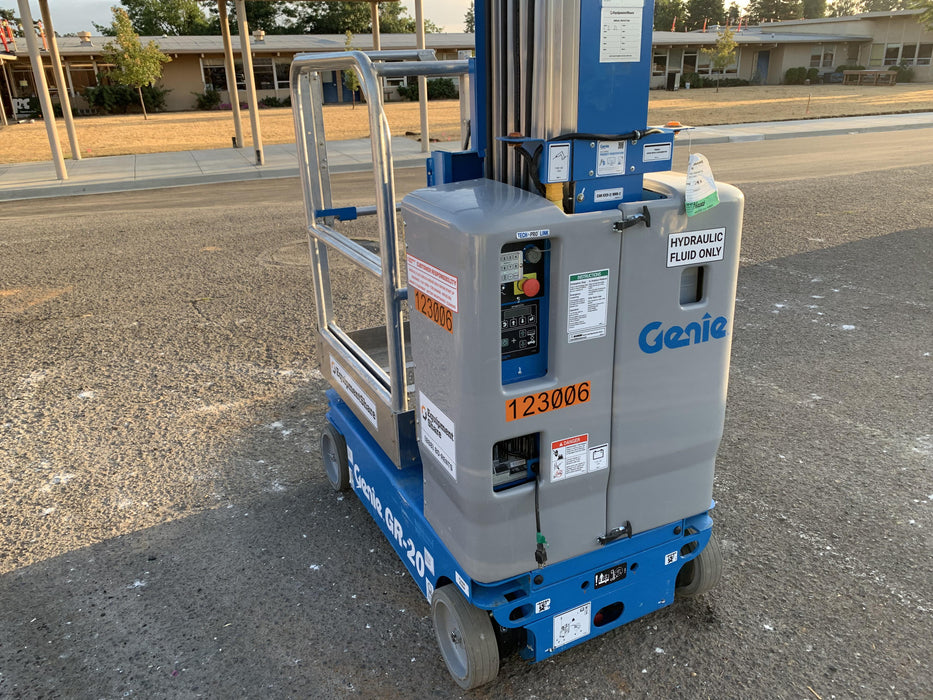 2020 GENIE GR-20