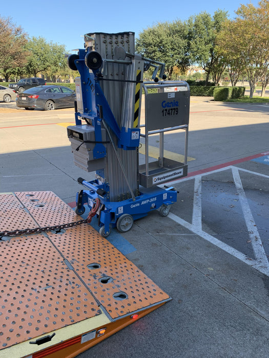 2021 GENIE AWP-30S DC