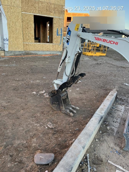 2023 TAKEUCHI TB20e