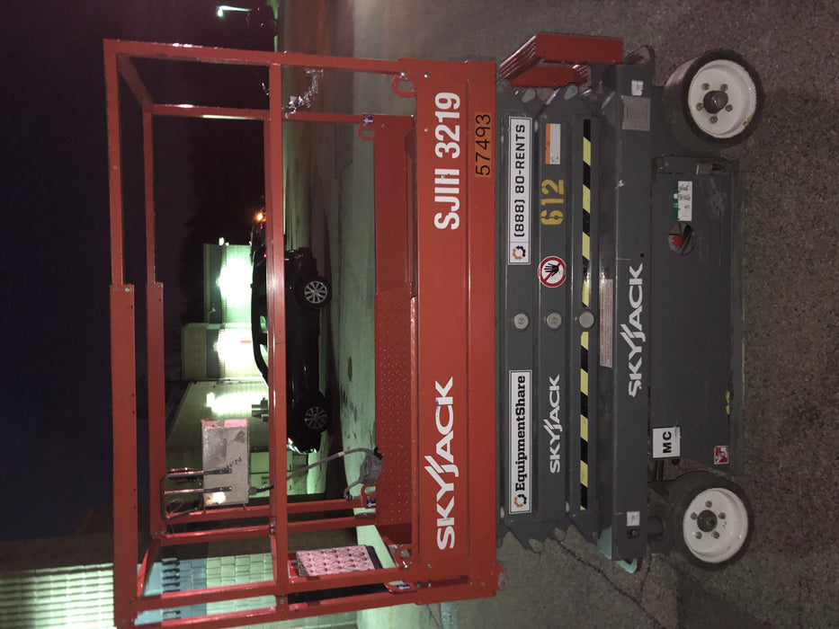 2017 Skyjack SJIII-3219 Standard Rental Specs