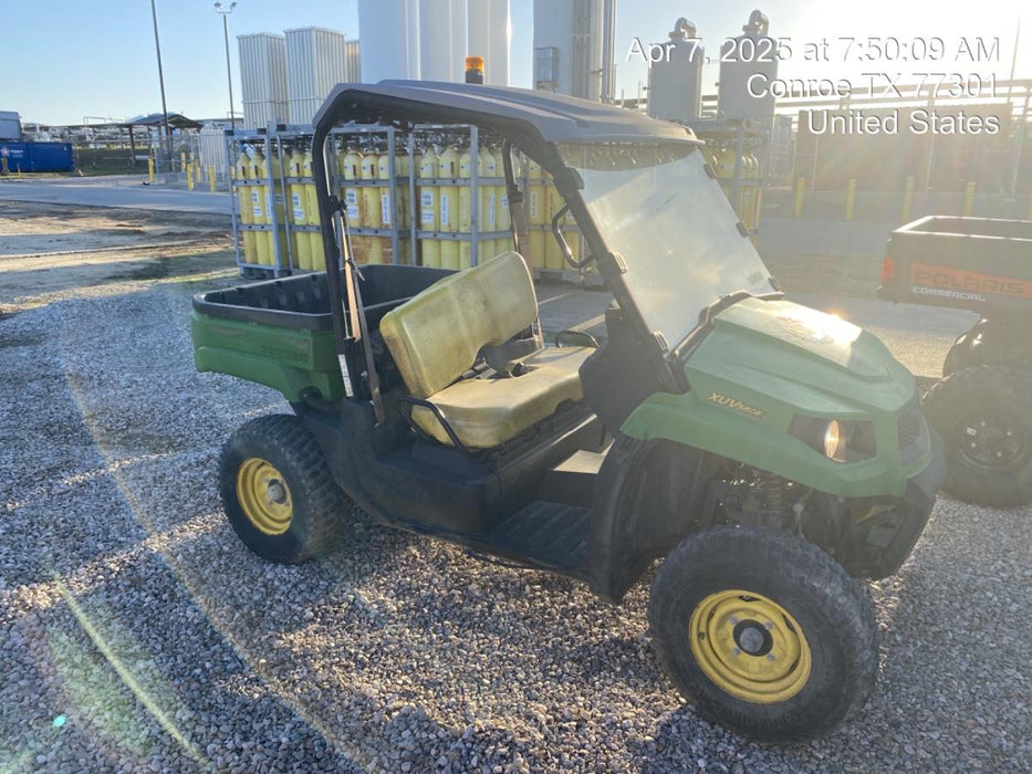 2020 John Deere XUV560E GATOR 4wd Utility Cart, Gas, 2 Seat, LED Strobe, Windshield Tempered Glass, Plastic Canopy, Wire Harness Kit, Backup Alarm