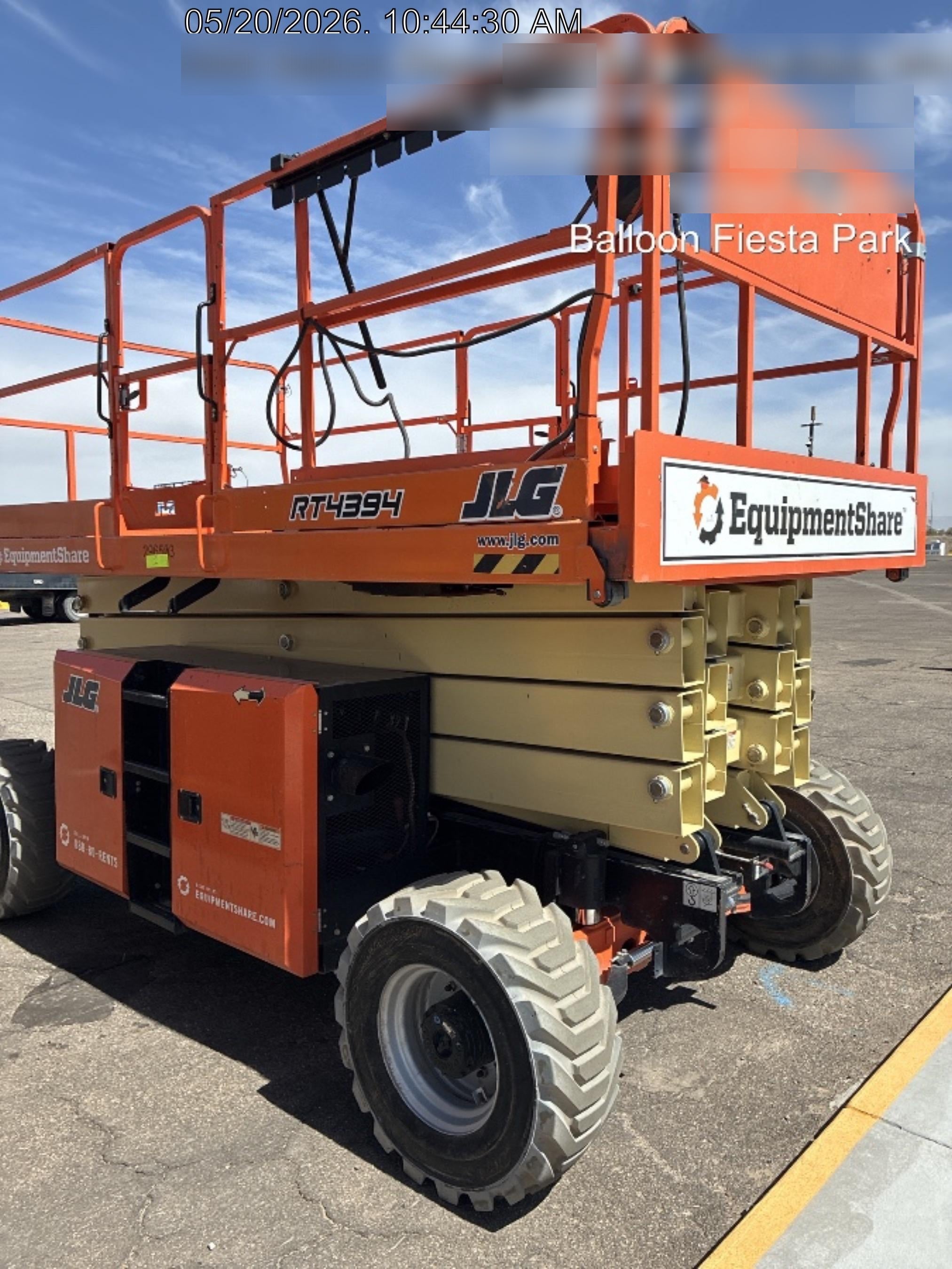 2023 JLG RT4394
