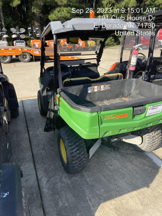 2020 John Deere XUV560E GATOR 4wd Utility Cart, Gas, 2 Seat, LED Strobe, Windshield Tempered Glass, Plastic Canopy, Wire Harness Kit, Backup Alarm