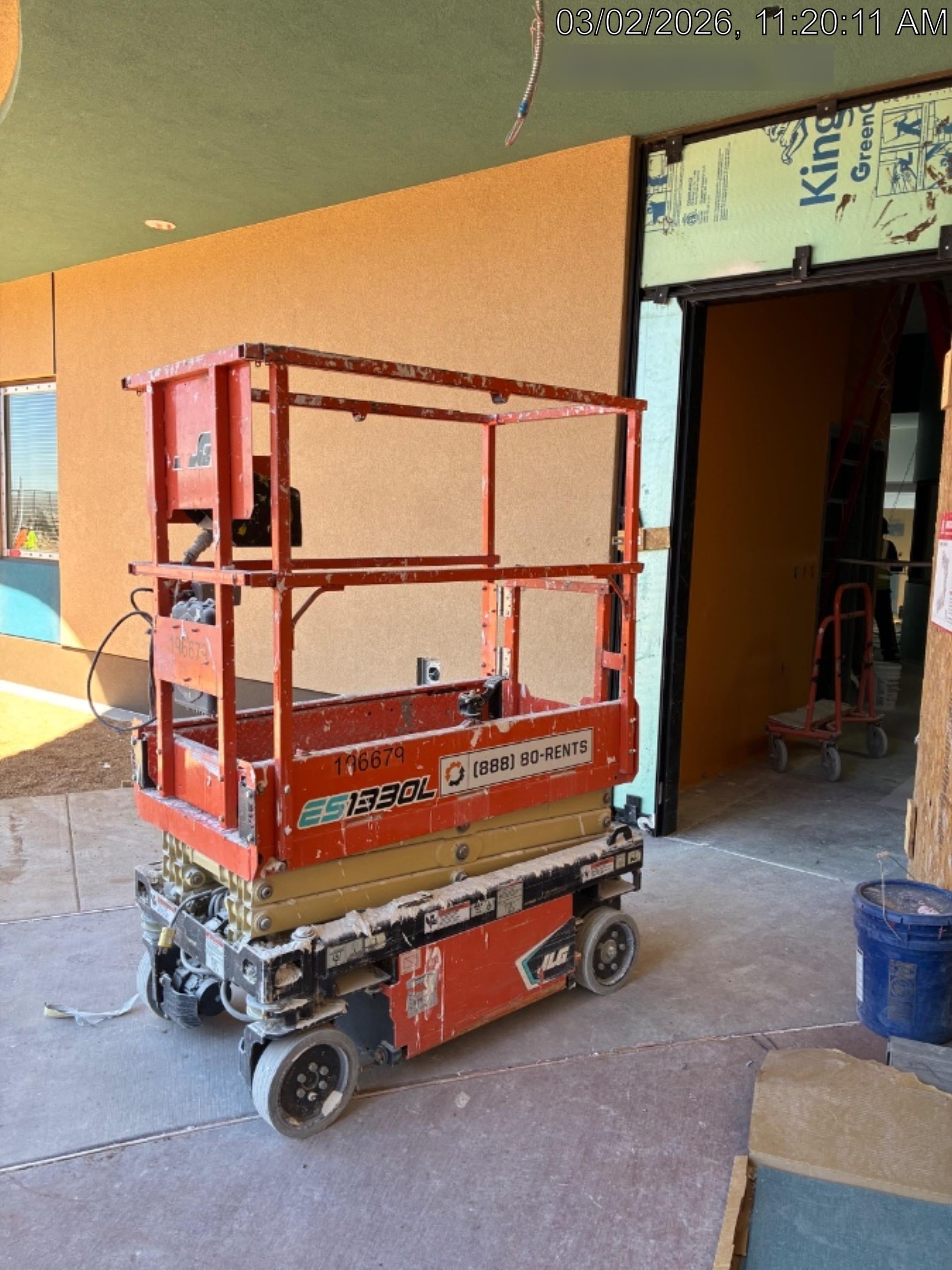 2021 JLG ES1330L