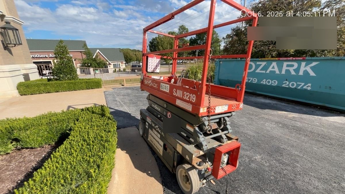 2017 SKYJACK SJIII-3219