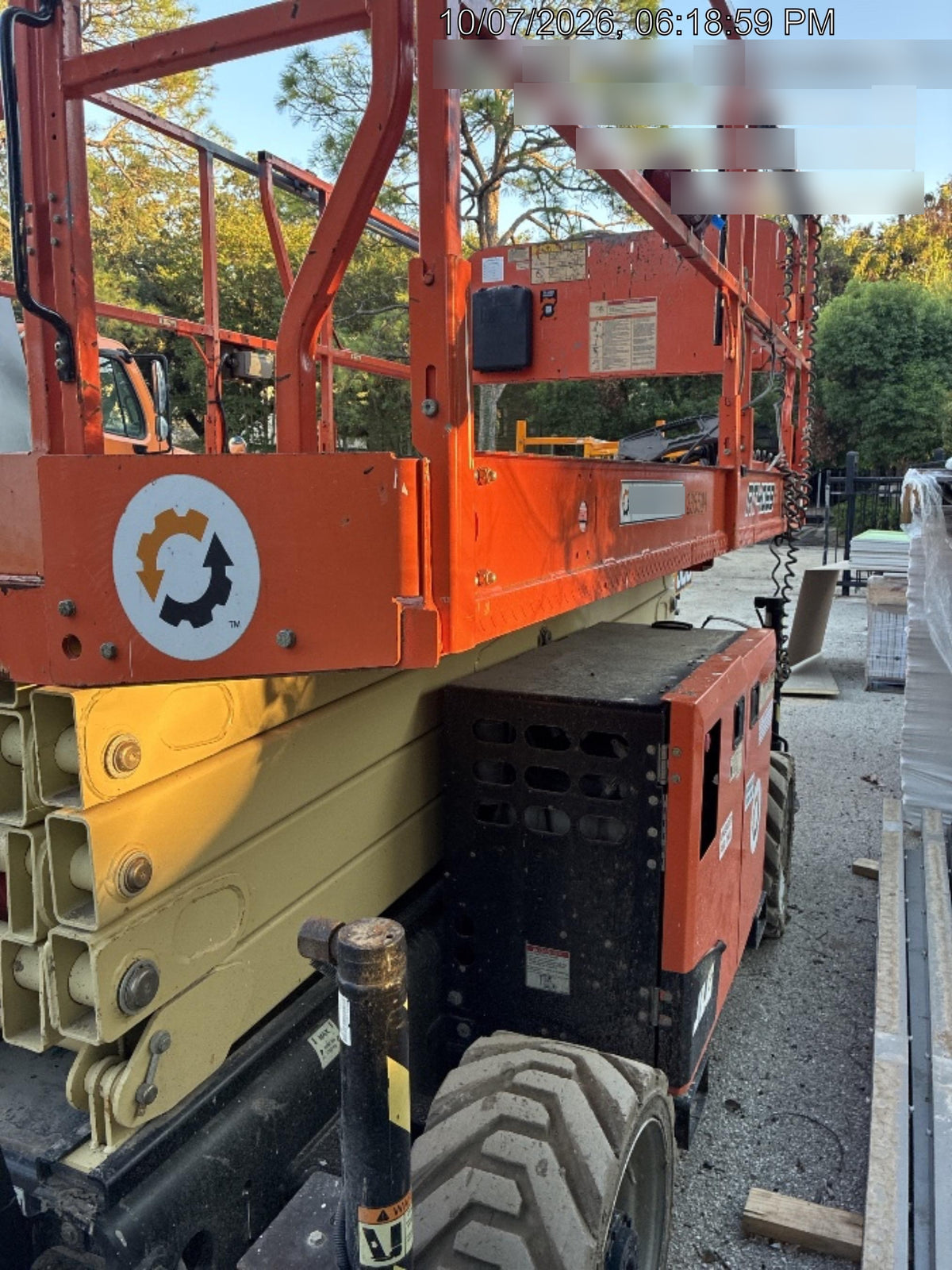 2022 JLG RT4069