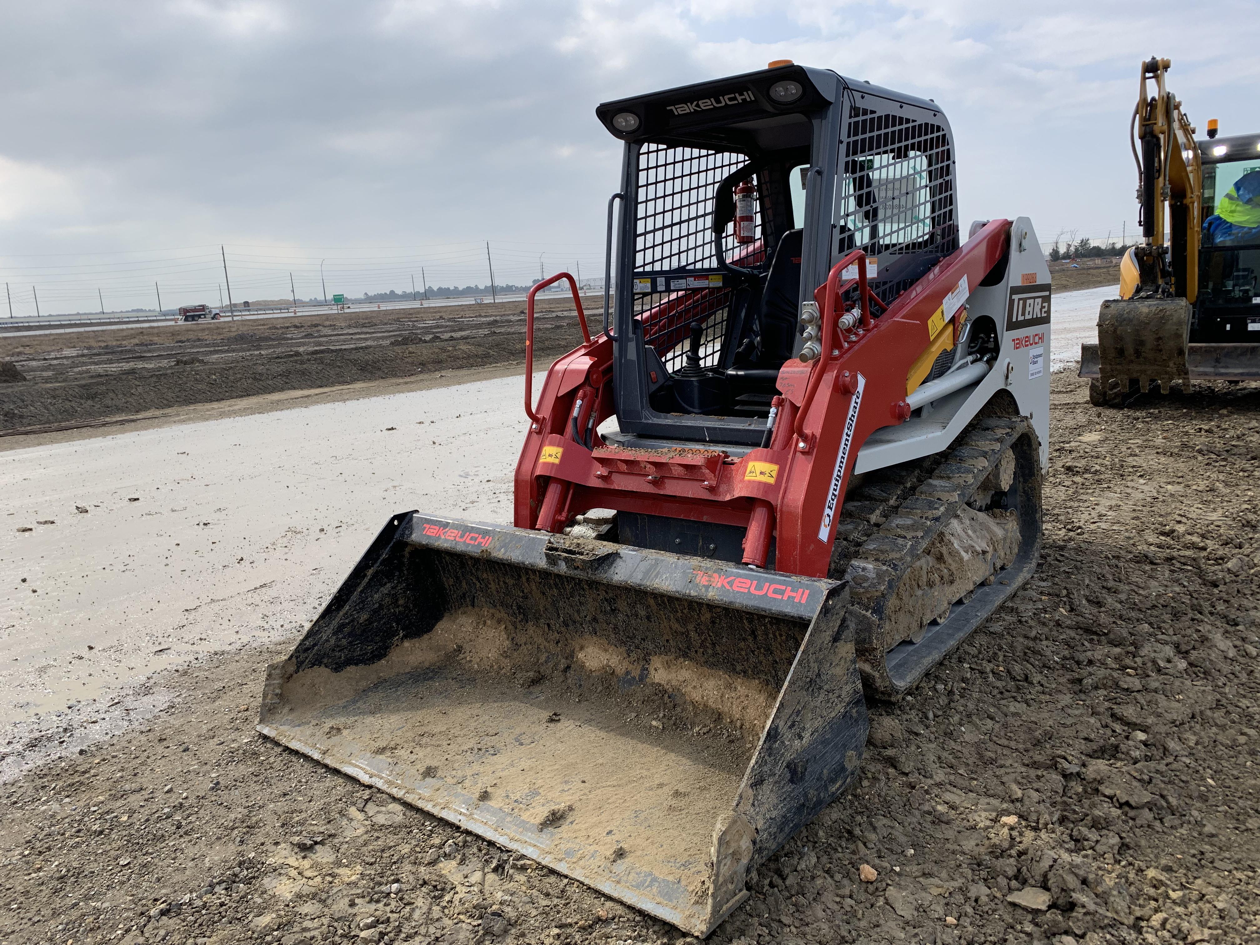 2022 TAKEUCHI TL8R2-R