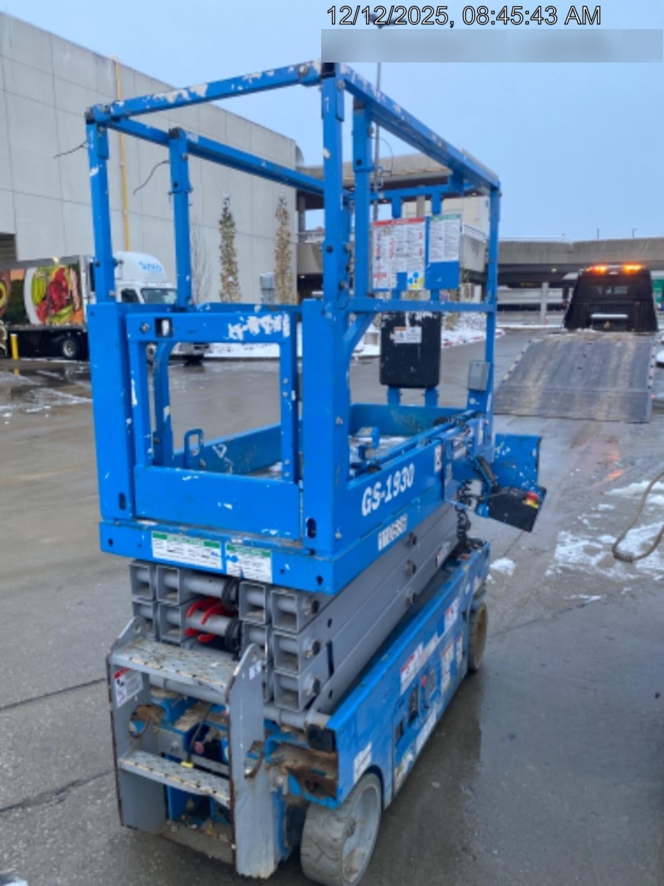 2020 Genie GS-1930 Solid Non Marking Tires, Beacon, Folding rails with half height swing gate, 800W Inverter