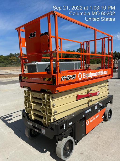 2022 JLG R4045