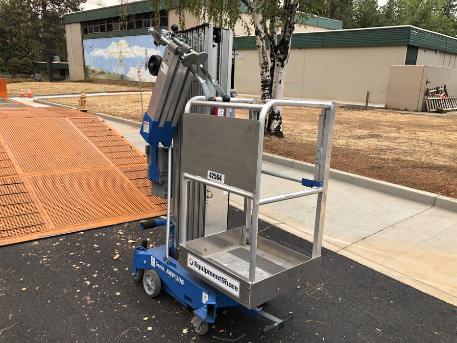 2019 GENIE AWP-30S