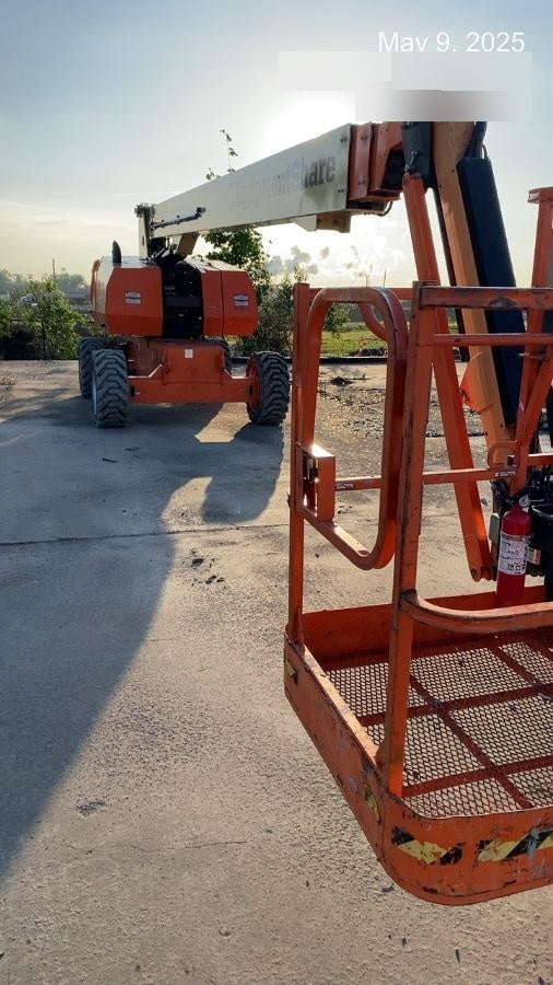 2022 JLG 860SJ