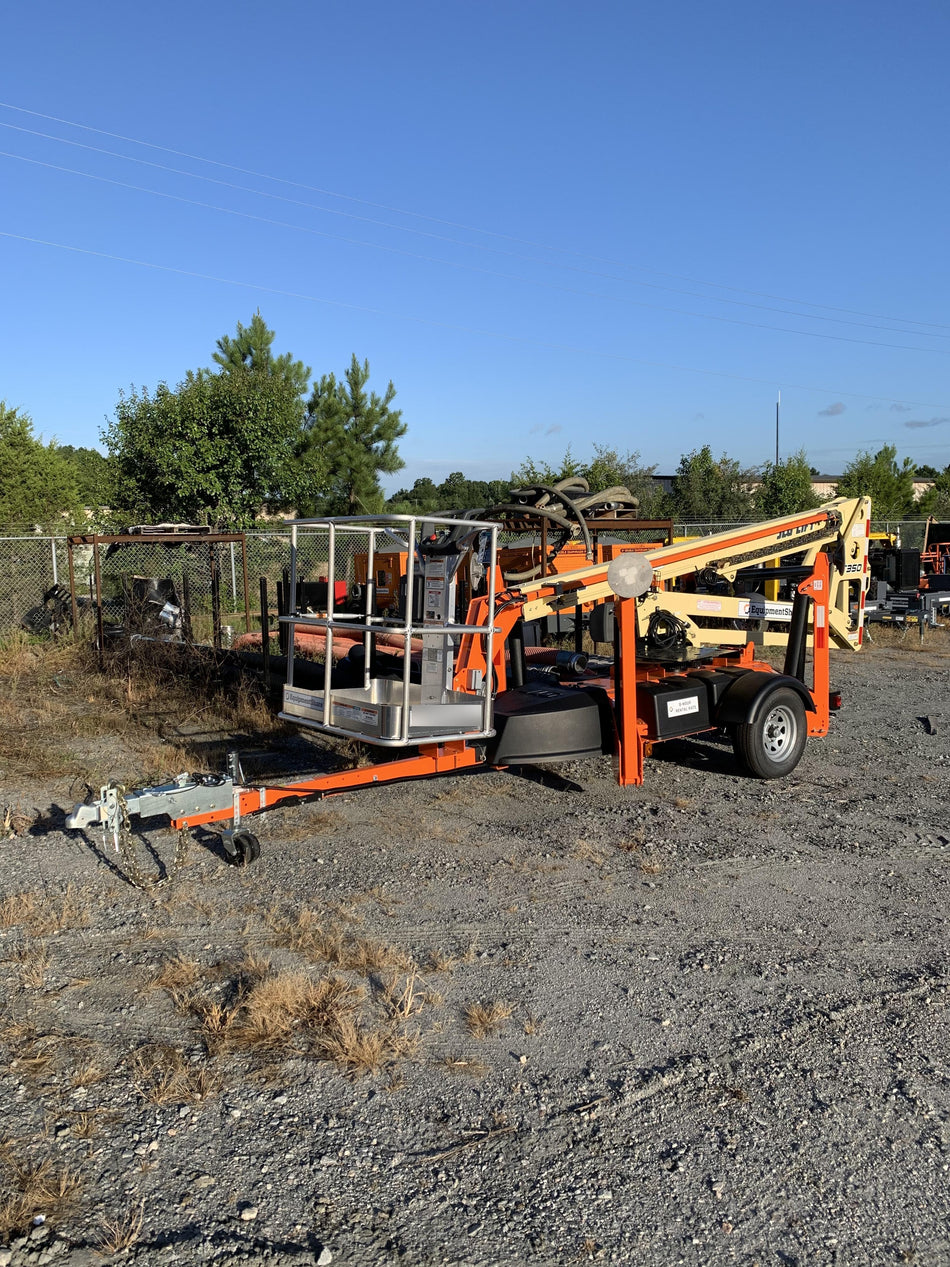 2022 JLG T350